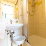 فندق مبيت وإفطار Gaestehaus Ria 3*