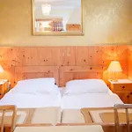 فندق مبيت وإفطار Gaestehaus Ria 3*