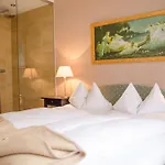 Gaestehaus Ria فندق مبيت وإفطار Pörtschach am Wörthersee