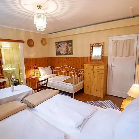 Bed & Breakfast Gaestehaus Ria Pörtschach am Wörthersee