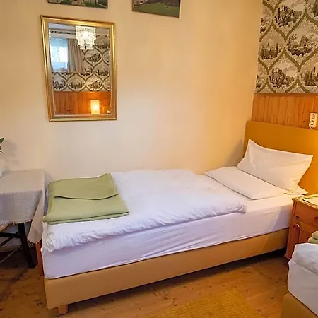 Gaestehaus Ria Bed & Breakfast Pörtschach am Wörthersee