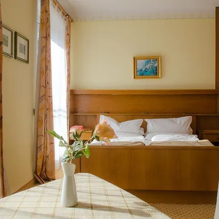 Bed & Breakfast Gaestehaus Ria