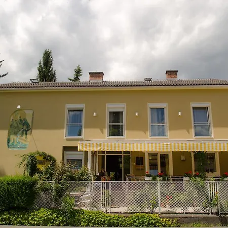 فندق مبيت وإفطار Gaestehaus Ria