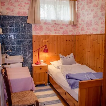 Gaestehaus Ria Bed and Breakfast 3*