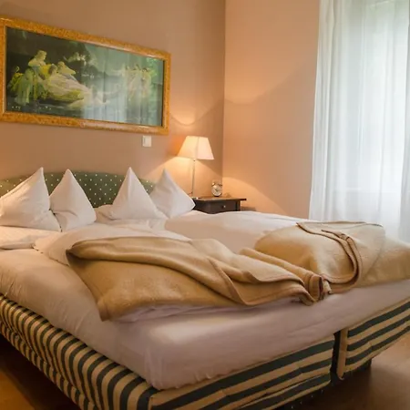 Gaestehaus Ria Bed and Breakfast Pörtschach am Wörthersee