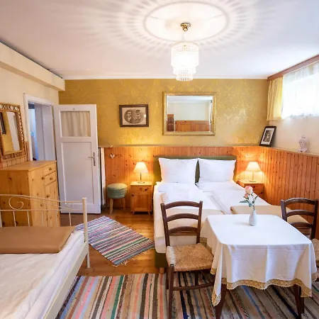 Gastehaus Ria Portschach am Woerthersee